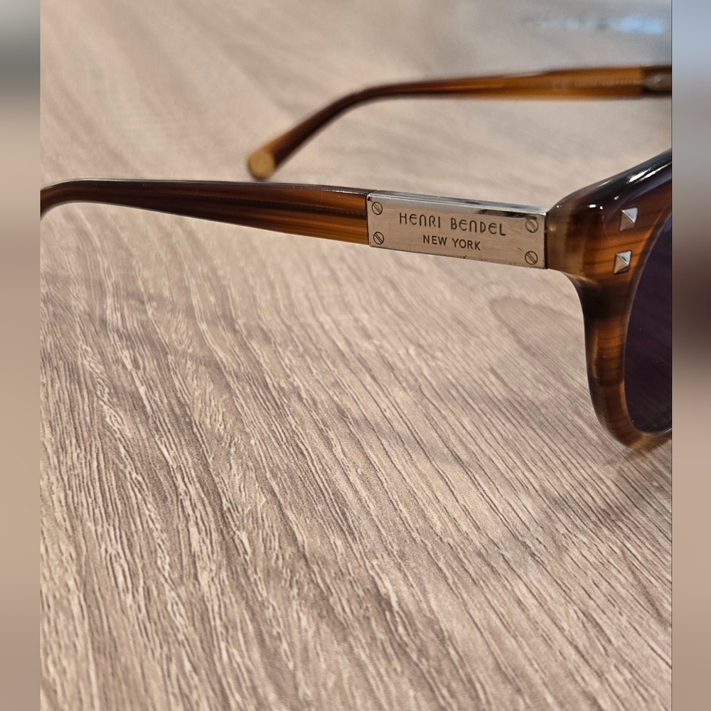 Henri Bendel Brown Tortoiseshell Sunglasses